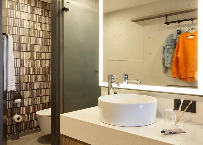 Hotel Reverb By Hard Rock 4*