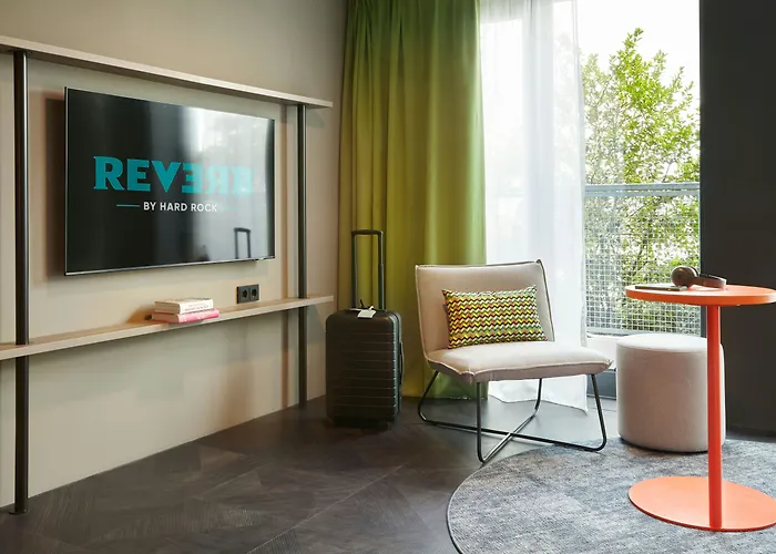 Reverb By Hard Rock 4*